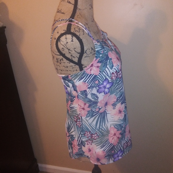 Shirt - Picture 2 of 3